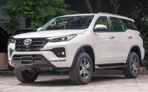 Toyota Fortuner 2.7 AT 4x4
