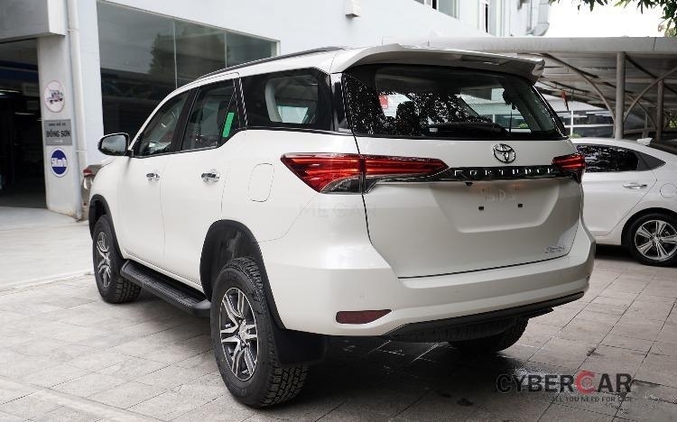 Toyota Fortuner 2.7 AT 4x4