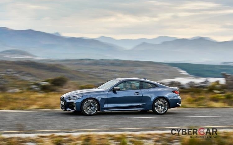 BMW M440i Coupe