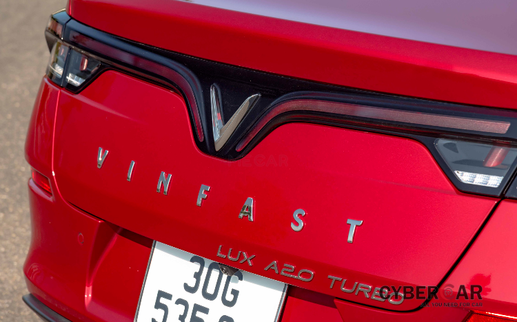 VinFast Lux A2.0 Premium