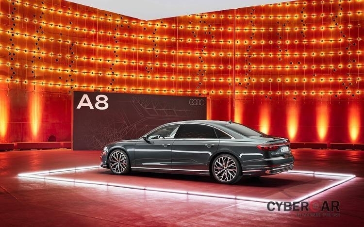 Audi A8 L