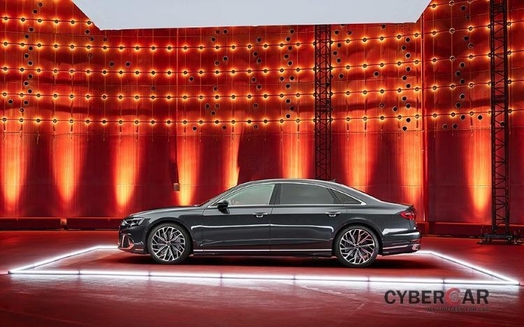 Audi A8 L