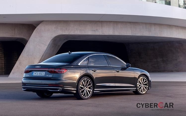 Audi A8 L