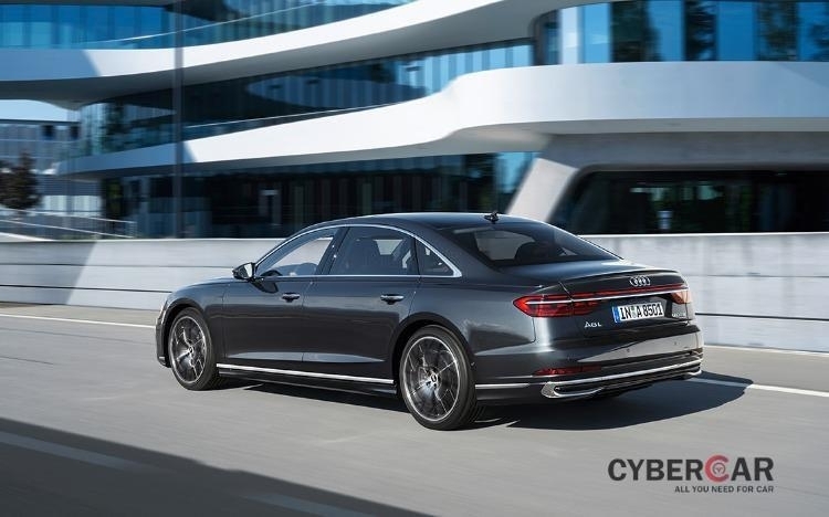 Audi A8 L