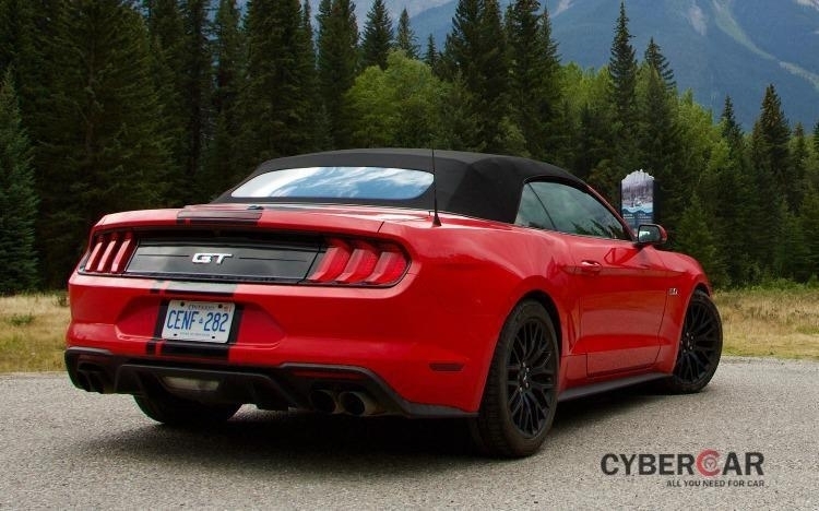 Ford Mustang GT 5.0 Convertible
