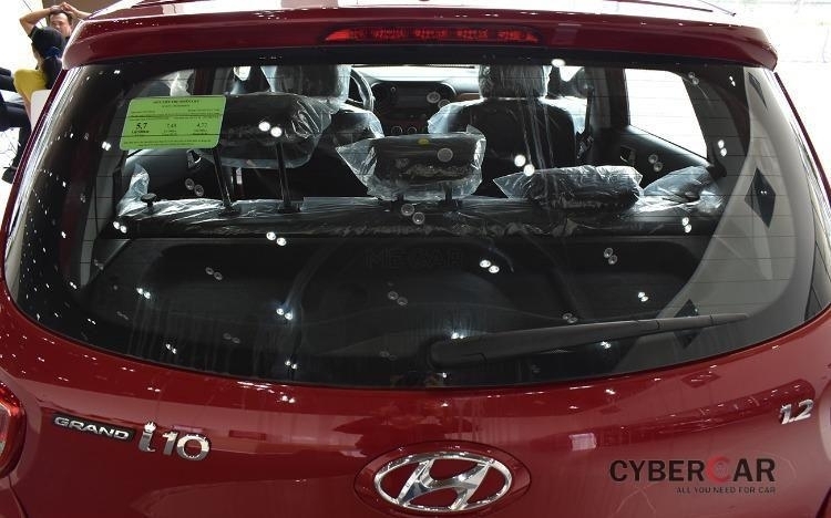 Hyundai i10 1.2AT Hatchback