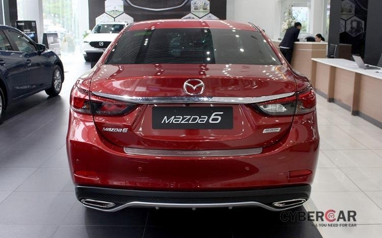 Mazda Mazda 6 Deluxe