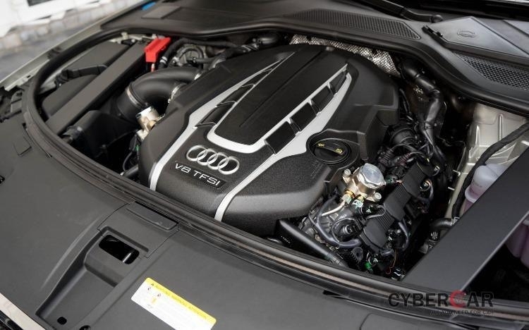 Audi A8 3.0 TFSI V6 Quattro