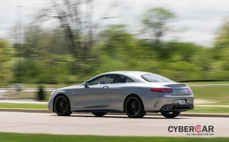 Mercedes-AMG S 63 4Matic+ Coupe