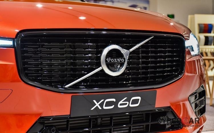 Volvo XC60 T6 R-Design