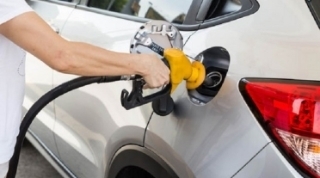 1 lít xăng đi được bao nhiêu km? Làm thế nào để tiết kiệm xăng cho ô tô?
