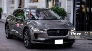 Bắt gặp xe điện Jaguar i-Pace đầu tiên tại Việt Nam lăn bánh trên phố