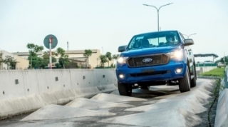 Giá Ford Ranger vẫn giảm tới 65 triệu đồng trong tháng 8