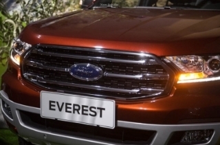 Giá lăn bánh Ford Everest 2018 mới ra mắt Việt Nam, cao nhất hơn 1,6 tỷ đồng