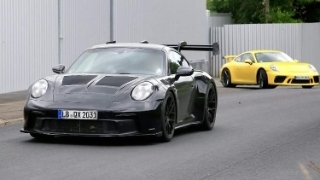 Porsche 911 GT3 RS 2022 gây ấn tượng với cánh gió “khủng”