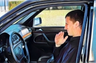 Tất tần tật mẹo khử các loại mùi hôi trên ô tô