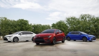 Toyota Corolla 2023 ra mắt - sedan lấy sức mạnh từ SUV ăn khách Corolla Cross