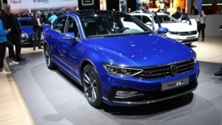 Volkswagen Passat đời 2023 hé lộ chi tiết mới: Lớn hơn, sang trọng hơn và rộng rãi hơn