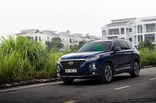 Vừa ra mắt Hyundai Santa Fe 2021, xe cũ đã giảm cả trăm triệu đồng