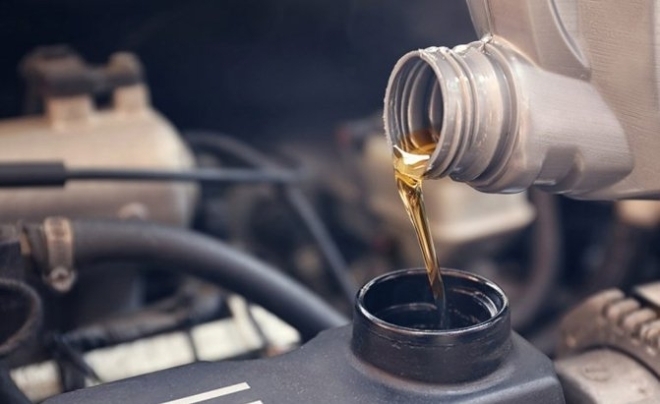 5 yếu tố cần cân nhắc khi chọn mua dầu nhớt cho ô tô