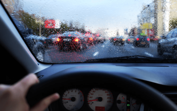 Bí quyết chăm sóc và bảo dưỡng xe ô tô trong mùa mưa