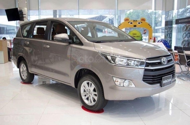 Cách nhận biết các đời xe Toyota Innova từng bán tại Việt Nam