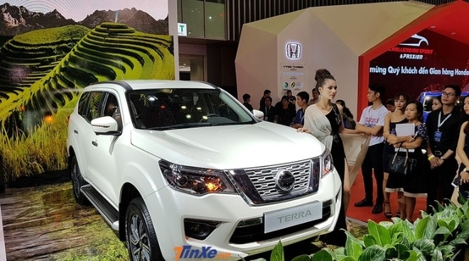Cảm nhận nhanh Nissan Terra 2018 mới ra mắt Việt Nam: Đối thủ tiềm năng của Toyota Fortuner