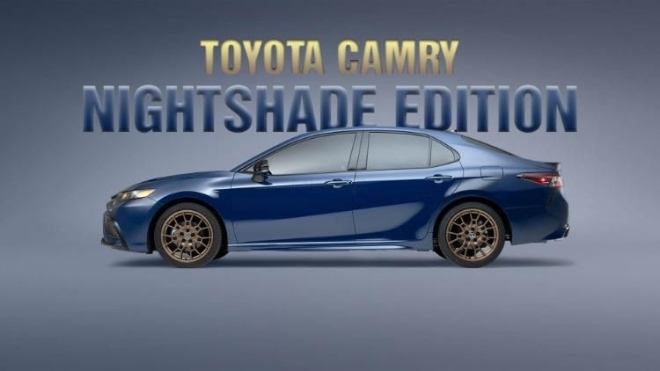 Cận cảnh Toyota Camry Nightshade Edition