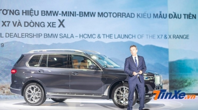 Đánh giá nhanh BMW X7: SUV hạng sang với cả một trời công nghệ