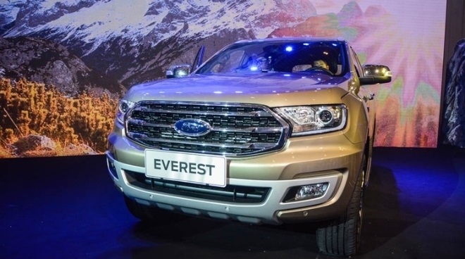 Đánh giá nhanh Ford Everest 2018 mới ra mắt Việt Nam, thêm trang bị, giảm giá thành