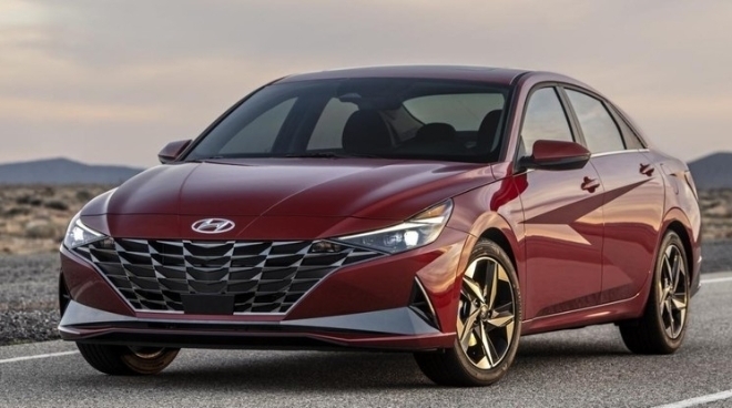 Đánh giá nhanh Hyundai Elantra 2021: Thiết kế và trang bị sang trọng hơn, đe dọa Honda Civic