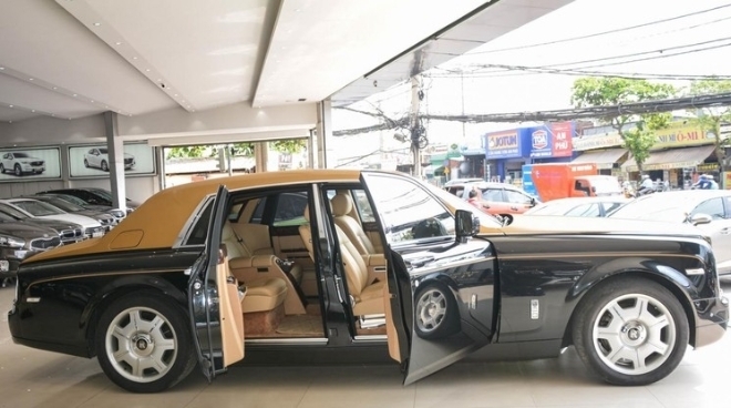 Đánh giá nhanh Rolls-Royce Phantom Series II màu độc đang tìm chủ nhân mới