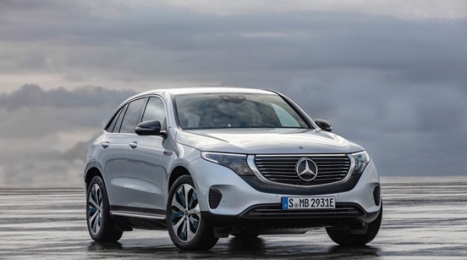 Đánh giá nhanh SUV điện Mercedes-Benz EQC vừa ra mắt: Xanh, sang, 