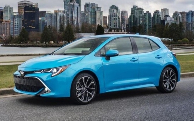 Đánh giá Toyota Corolla Hatchback 2019 phiên bản Mỹ: Thiết kế bắt mắt, lái hay, công nghệ cả tá