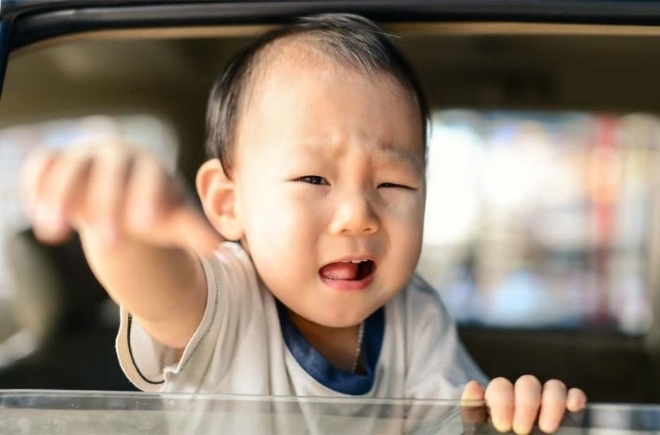 Đừng vô tâm để lại trẻ nhỏ trên ô tô!