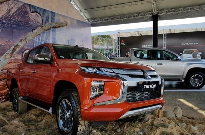 Giá lăn bánh xe Mitsubishi Triton 2019 mới nhất tại Việt Nam