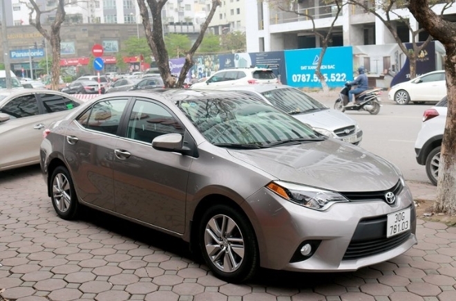 Hàng hiếm Toyota Corolla LE Eco 2014 nhập Mỹ, đi hơn 2 vạn, rao bán ngang Altis đời 2021