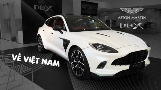 HOT: Aston Martin DBX về Việt Nam