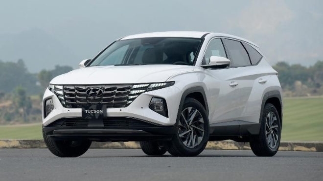Hyundai Tucson 2022 giá cao nhất 1,03 tỷ đồng: Dẫn động 4 bánh, áp lực cho CX-5 và CR-V