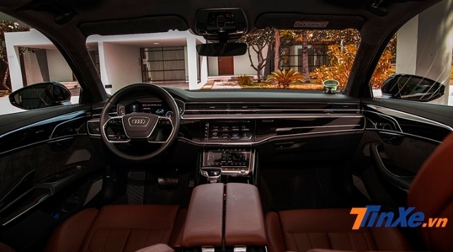 Khám phá nội thất hiện đại, tiện nghi và sang trọng của Audi A8L 2020 qua video 360 độ