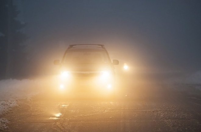 Kinh nghiệm lái xe ô tô an toàn trong điều kiện thời tiết xấu
