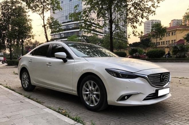 Mazda 6 đi 5 năm giá 600 triệu đồng, có nên mua?