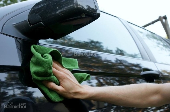 Một số cách làm sạch nội ngoại thất xe hơi trong mùa đông