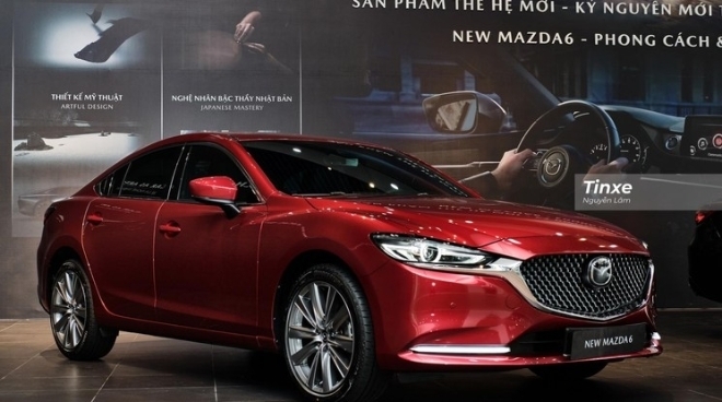 Nâng cấp bản mới, Mazda6 2020 có gì để giành ngôi vua từ tay Toyota Camry?