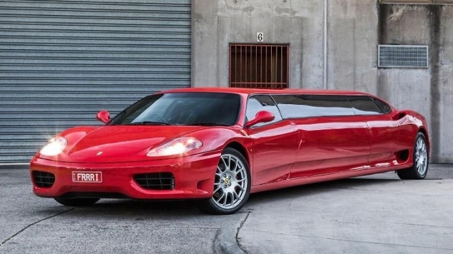 Siêu Limosine Ferrari 360 được rao bán tại Úc