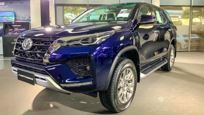Soi Toyota Fortuner 2021 bản rẻ tiền “bằng xương bằng thịt“: giữ lại những giá trị cốt lõi cũ