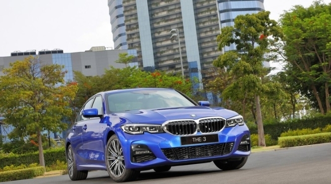 Thêm trang bị, BMW 330i M Sport 2020 có đủ sức thuyết phục dân chơi Việt?