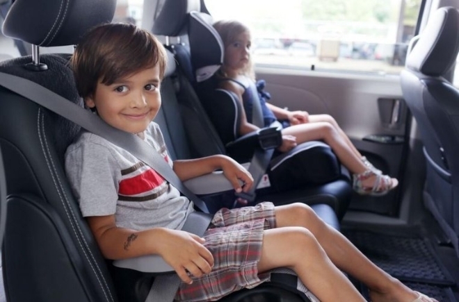 Top 5 mẫu xe ô tô an toàn nhất cho trẻ nhỏ