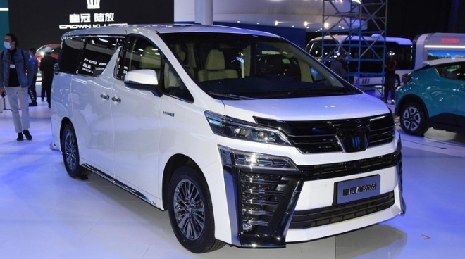 Toyota Crown Vellfire - Mẫu minivan sang trọng bất ngờ ra mắt ở Triển lãm Ô tô Thượng Hải 2021