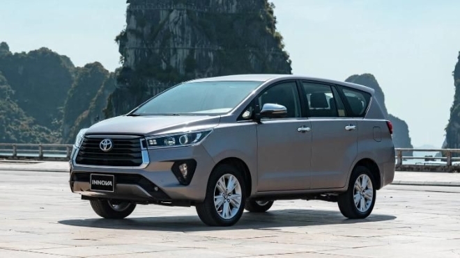 Toyota Innova 2023 ra mắt đầu năm sau: Động cơ hybrid, ngoại hình sẽ đẹp như SUV, ''ông vua'' MPV phổ thông trở lại
